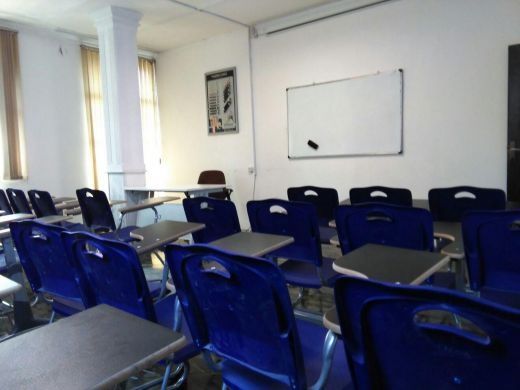 کلاس و امکانات آموزشی در تبریز