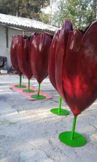ساخت ماکتهای تبلیعاتی و استندهای نمایشگاهی المانها